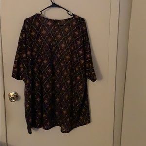 Torrid size 2 black/red/orange pattern kimono